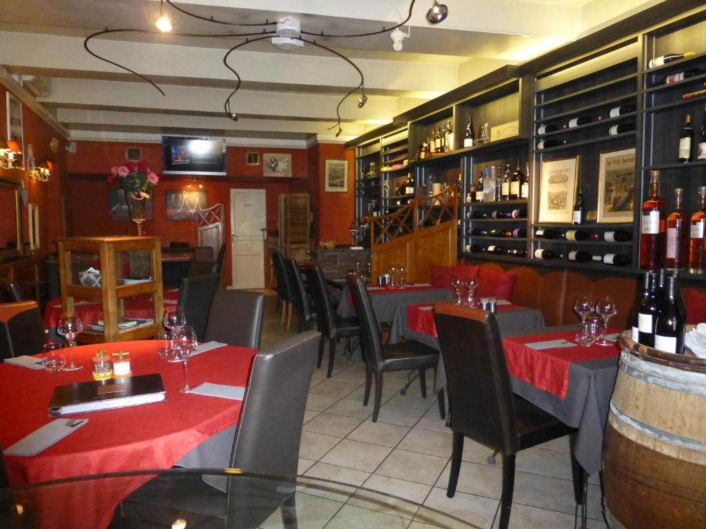 Cabrières-dʼAvignon Le Vieux Bistrot酒店 外观 照片